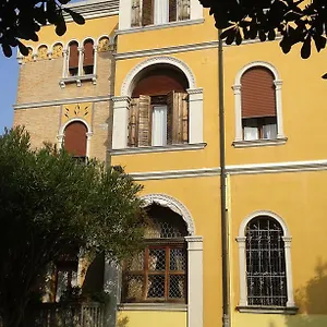 https://hotel-villa-parco.hotelinveneto.com
